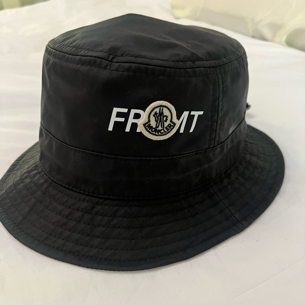 Moncler Bucket Hat - Picture 5 of 5